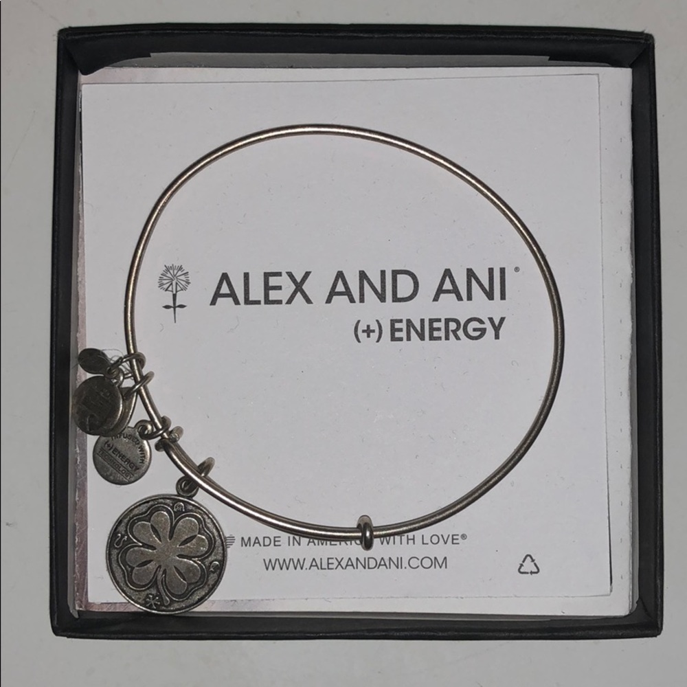 ALEX AND ANI BRACELET SILVER CLOVER NEW